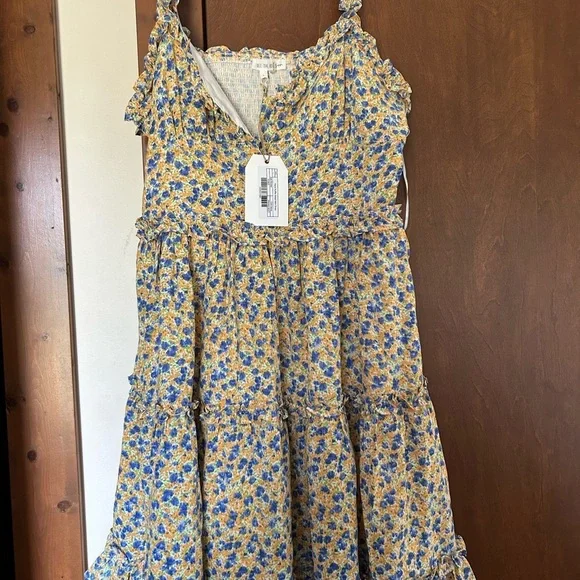 Free the roses dress​ - Picture 3 of 9